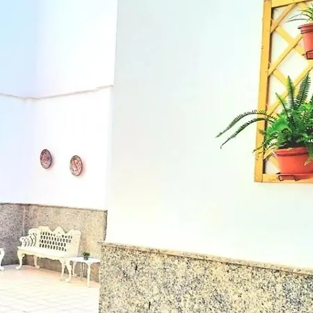 Отель Reyesol 2*