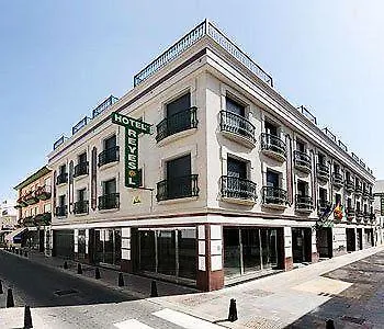 Reyesol Hotel 2*