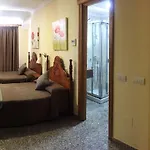 雷耶索尔酒店 酒店