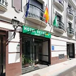 雷耶索尔酒店 酒店