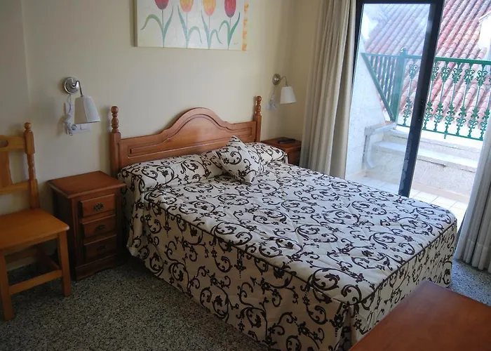 Hotel Reyesol 2*